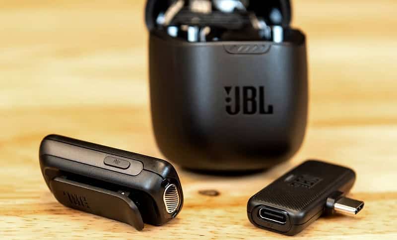 صورة لـ مُراجعة الميكروفون اللاسلكي JBL Quantum Stream: بساطته تقف عائقًا أمامه | 1nrTdp3sZO7jWaG8yY5XT4Q-DzTechs