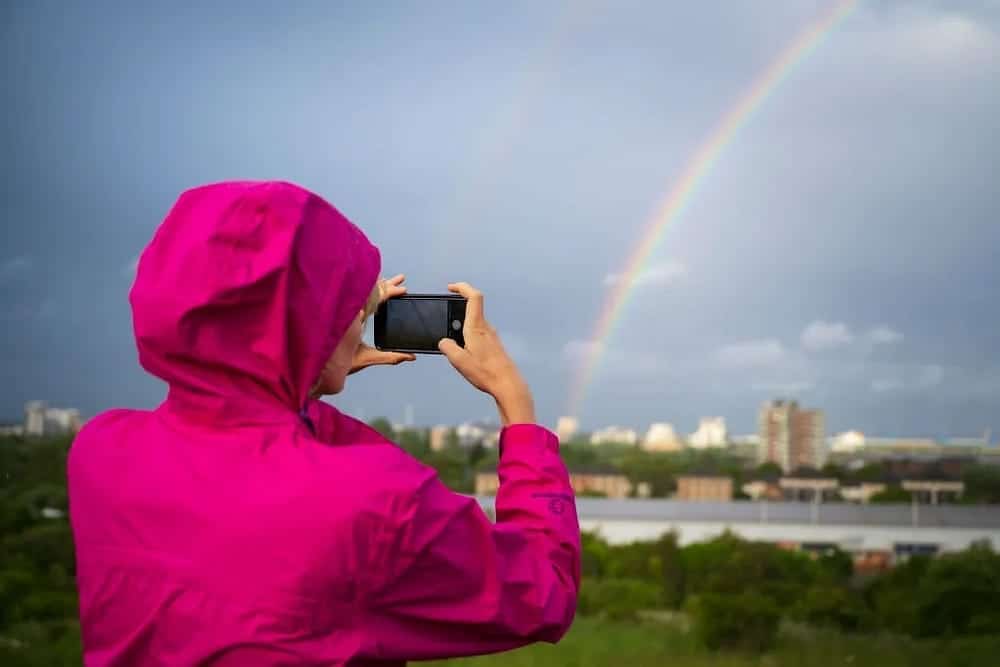 صورة لـ لماذا أتجاهل قواعد التصوير التقليدية لالتقاط صور أفضل بهاتفي | 1HK3rHPSwJlGlvxJYRX8RZg-DzTechs