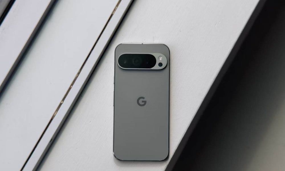 صورة لـ لماذا أفضّل هاتف Pixel 9 Pro XL على هاتف Pixel 9 Pro | 1OZKCIE7Txayg6v-lafsPLA-DzTechs