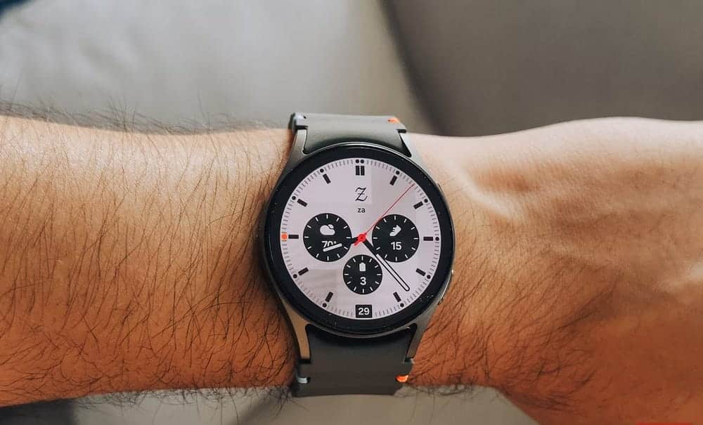 صورة لـ مُراجعة Samsung Galaxy Watch 7: نفس التصميم وتحسينات في الأداء والبرمجيات | 1Qvoj4_RTfpbGY29761p2vg-DzTechs