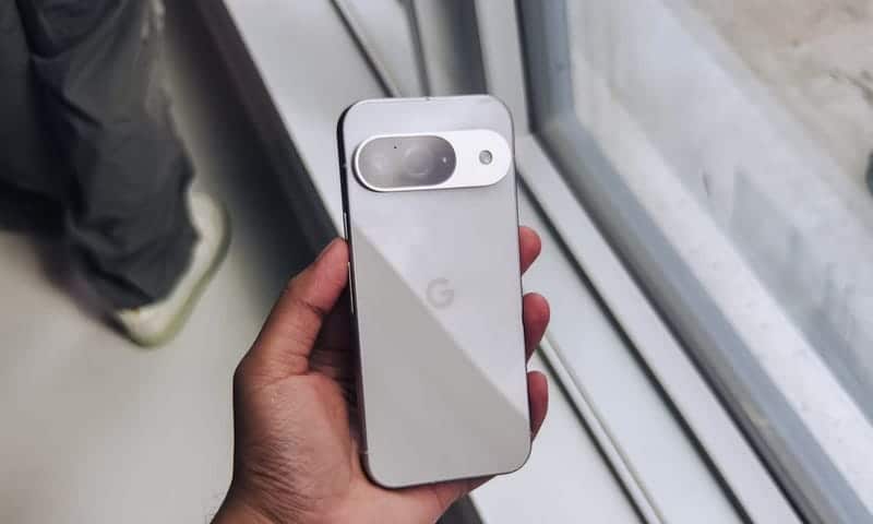 صورة لـ Google Pixel 9: الهاتف الذكي الرائد المُزوَّد بقدرات الذكاء الاصطناعي | 1SOX7eZ2OabdYpdVer20OAg-DzTechs