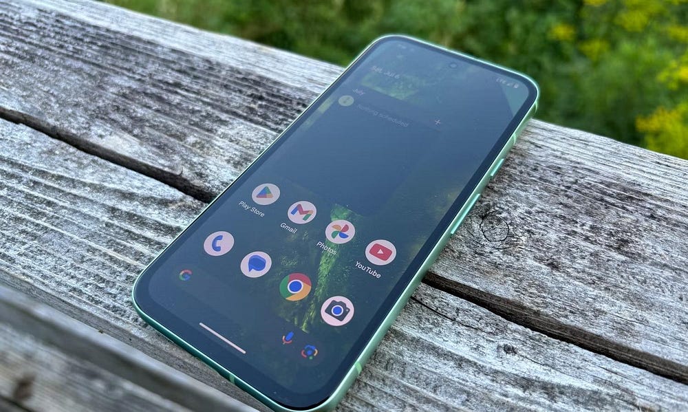 صورة لـ هل يستحق Google Pixel 8a الشراء؟ مُراجعة شاملة لمُختلف مُواصفاته | 1VL_5lR4-wO_7UJDekMn7lg-DzTechs