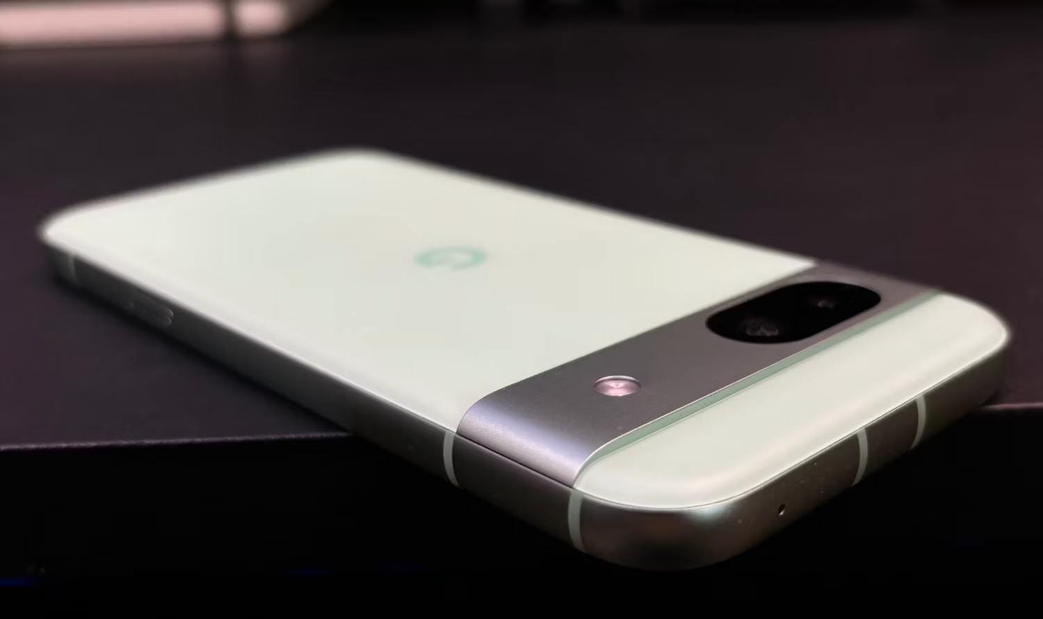 صورة لـ هل يستحق Google Pixel 8a الشراء؟ مُراجعة شاملة لمُختلف مُواصفاته | 1jQ6FmhQ8j0J5_3N5f9FJhg-DzTechs