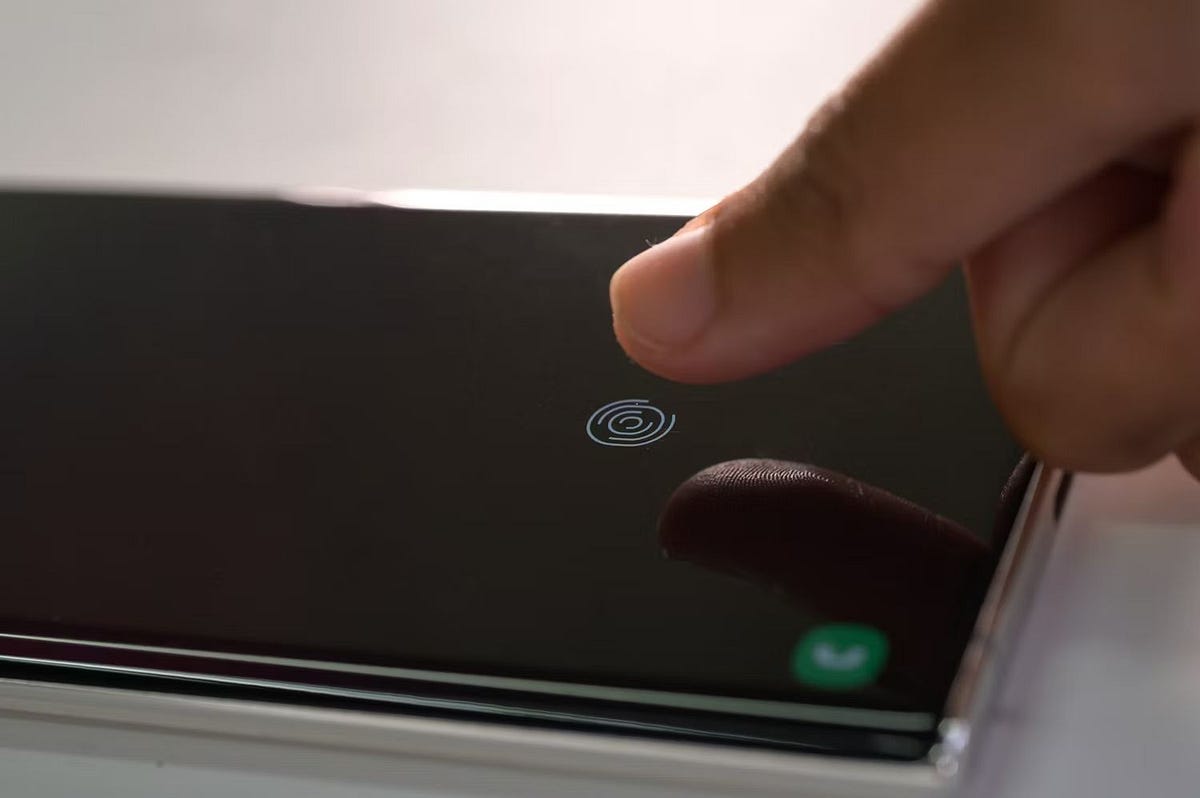 صورة لـ ميزات Samsung Galaxy التي تجعلني أتمسك به بدلاً من Google Pixel؟ | 14ywsOKuFk3pXFhAaup0KZg-DzTechs