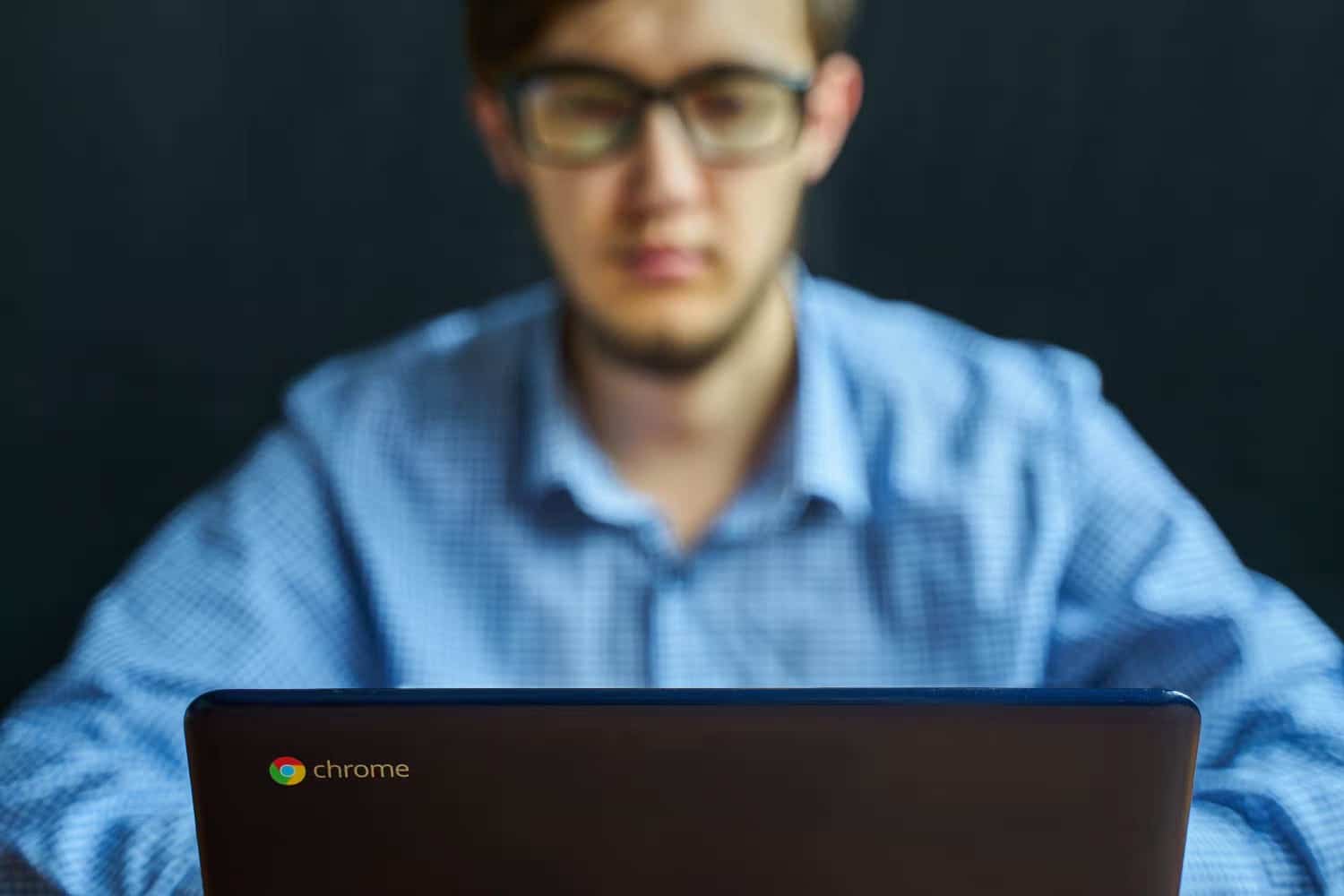 صورة لـ أفضل اختيار بين Chromebook والجهاز اللوحي: أيهما يُناسب احتياجاتك؟ | 1UK_eN94t5crQUANwKGg_YA-DzTechs