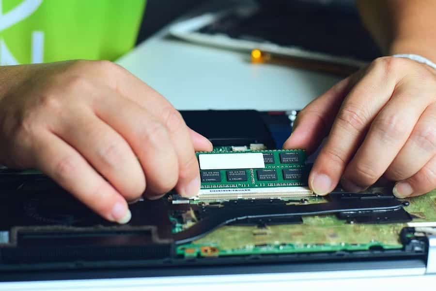 صورة لـ مهام يتفوق فيها الكمبيوتر بنظام Windows على الـ Mac | 1Zsx1PfEeEFEioSDMux98FA-DzTechs