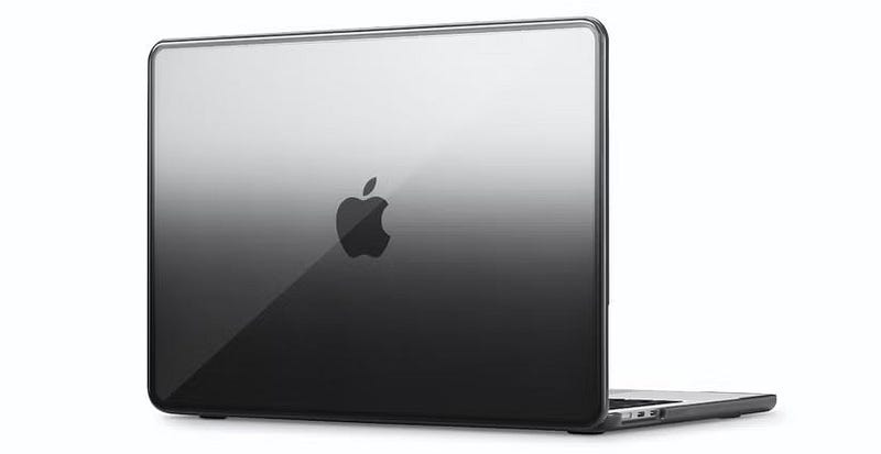 صورة لـ مُلحقات MacBook لا تحتاج إليها والتي يُمكنك توفير حماية فعَّالة لجهازك بدونها | 1rTGzY_ylmsMnl8wdGosGeg-DzTechs