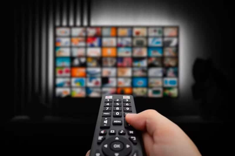 صورة لـ الاختلافات الأساسية بين الشاشات والتلفزيونات: ما الفرق؟ | 1wINhb6Hd6jKeltX_QNEmWw-DzTechs