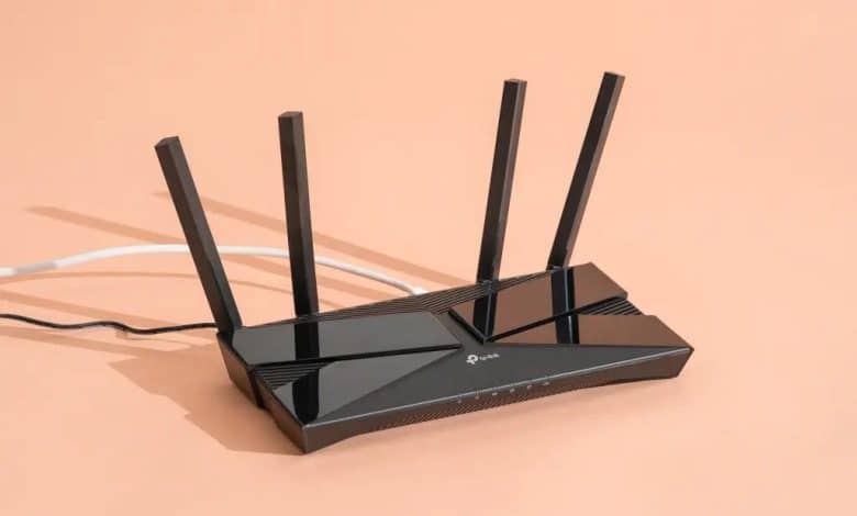 دليل إعداد جهاز التوجيه: تخصيص أسماء شبكات مُنفصلة لكل نطاق Wi-Fi